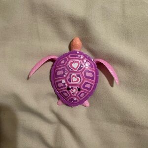 ROBO ALIVE Robo Turtle Robotic Swimming Turtle (Pink) by ZURU Water Activated